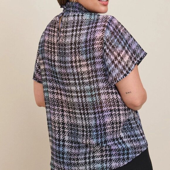 Torrid semi-sheer mock neck houndstooth blouse - Picture 2 of 7